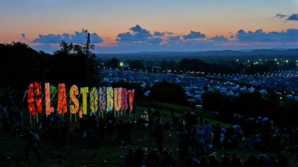 Glastonbury festival ticket sales