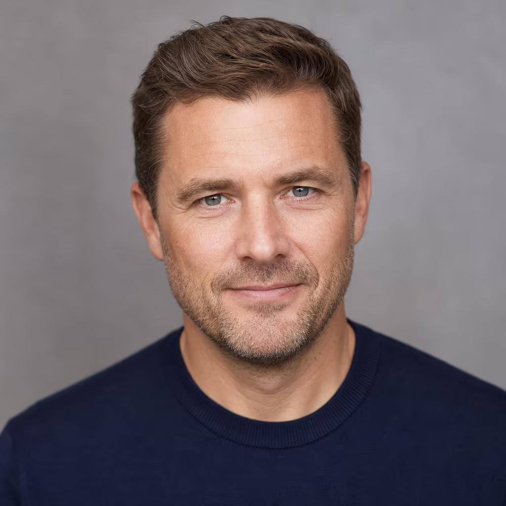 Portrait of Alex Pawle